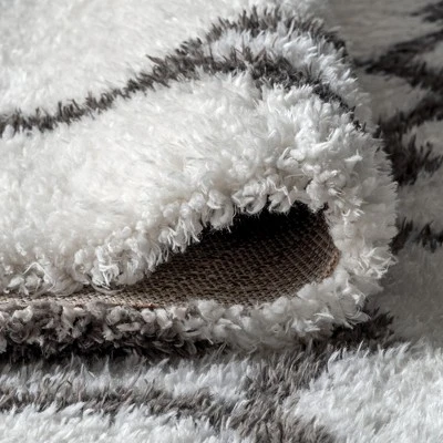JONATHAN Y Marrakesh Shag Trellis Area Rug - Charcoal & Ivory 6 JONATHAN Y Marrakesh Shag Trellis Area Rug - Charcoal & Ivory - Image 4