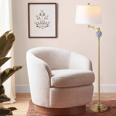 JONATHAN Y Aveiro 61.5" Classic Midcentury Iron LED Floor Lamp in Brass Gold 4 JONATHAN Y Aveiro 61.5" Classic Midcentury Iron LED Floor Lamp in Brass Gold - Image 2