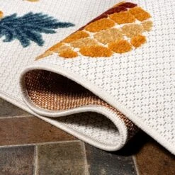 JONATHAN Y Ananas Bold Pineapple High-Low Indoor/Outdoor Rug -Jonathan Y Store GUEST 4b8e3bc7 09cb 4bd9 a2e0 042bff33669b