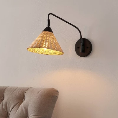 JONATHAN Y Kiawah 1-Light Vintage Coastal Rattan Swing Arm LED Sconce 3 JONATHAN Y Kiawah 1-Light Vintage Coastal Rattan Swing Arm LED Sconce