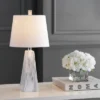 JONATHAN Y Owen 20.5" White Resin Table Lamp with LED Bulb -Jonathan Y Store GUEST e0836e1d 6d91 4dc5 89e0 147e97ecd597